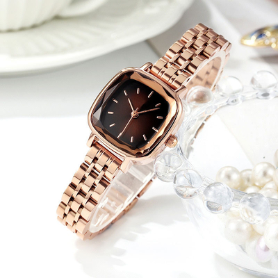 Arbeiten Sie die Luxusedelstahl-Quarz-Armbanduhr um, die für Frauen wasserdicht ist