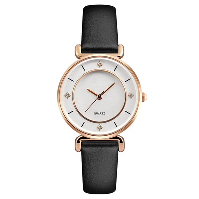 Die Uhr der einfachen und modernen Frauen mit Diamond Quartz Creative Watch