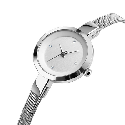 Der Edelstahl-Armband-Uhr-Mineral der wasserdichten Frauen verstärkte Glasskala-Fenster
