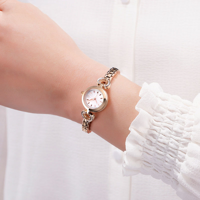 Mahlungs-Edelstahl-Quarz-Armbanduhr Diamond Encrusted Dial