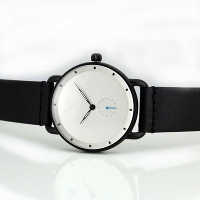 Die Mode-Luxusedelstahl-Quarz-Militärsport-lederne Band-Skala-Armbanduhr der Männer